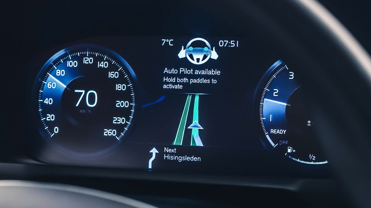 Volvo y Uber se alían para desarrollar coches de conducción autónoma