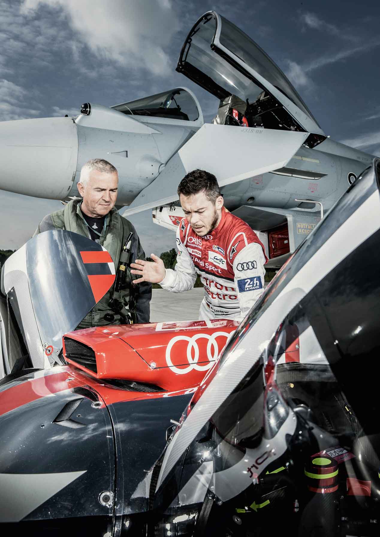 Un jet de combate, cara a cara con un Audi R18 e-tron quattro