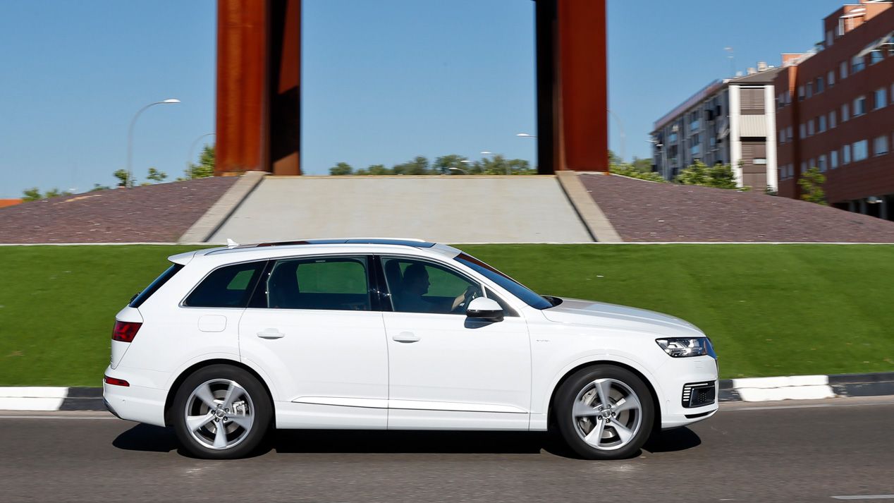 Audi Q7 e-tron quattro