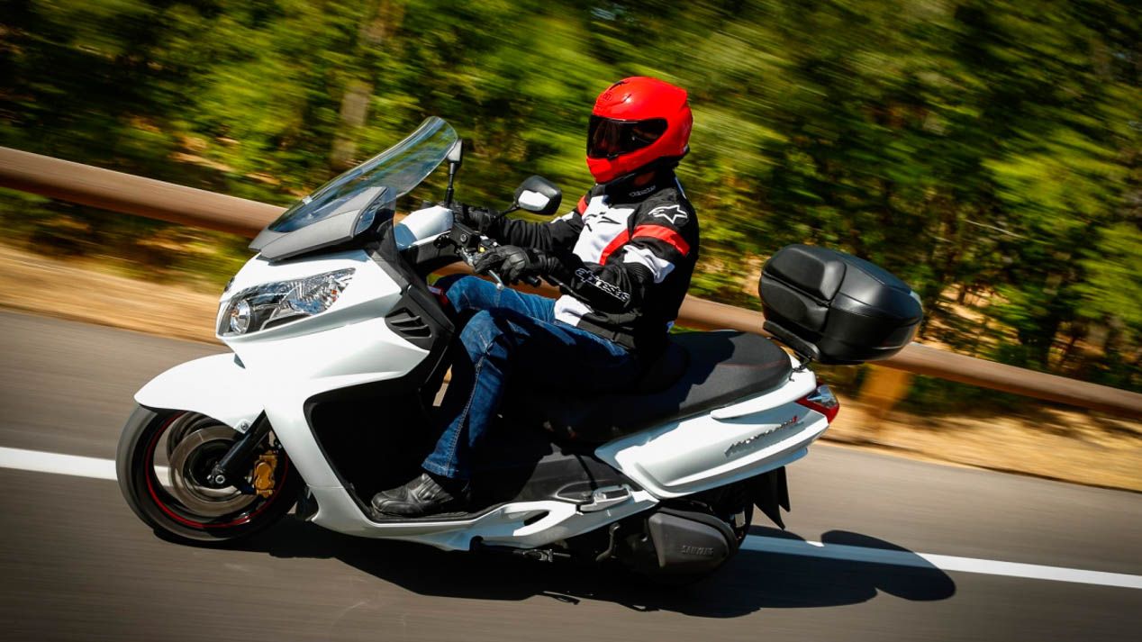 Dos scooter alternativas al coche. SYM Maxsym 400i y 600i