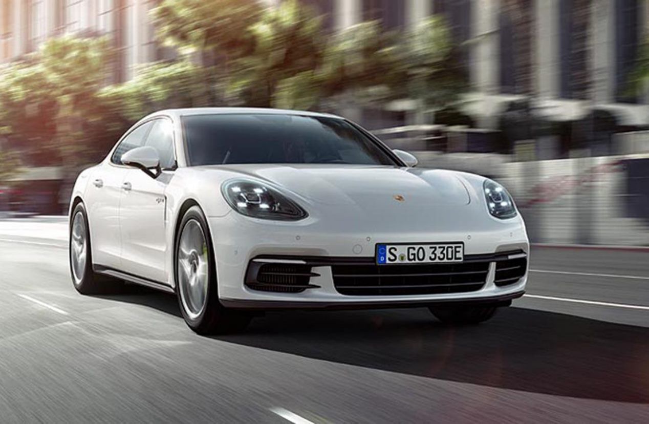 Porsche Panamera 4 E-Hybrid: estreno en el Salón de París