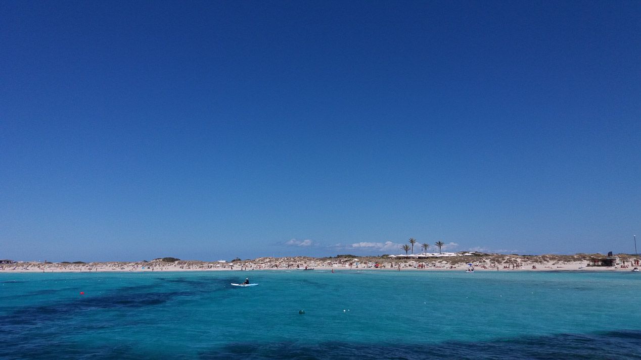 Con el nuevo Citroën e-Mehari por la isla de Formentera