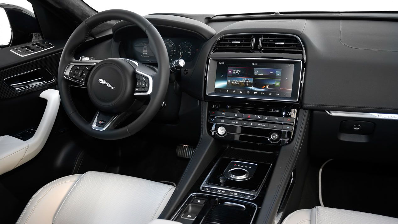 Jaguar F-Pace frente a Porsche Macan, SUV deportivos