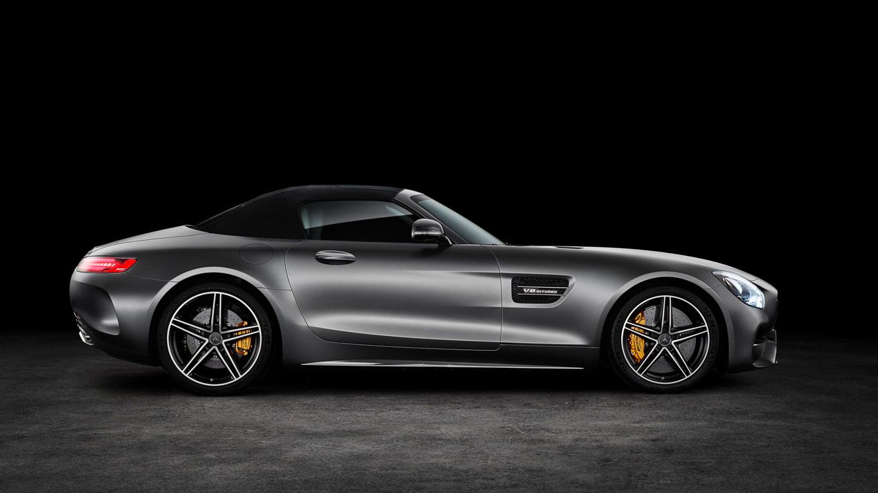 Mercedes AMG GT y GT C Roadster, de striptease en el Salón de París