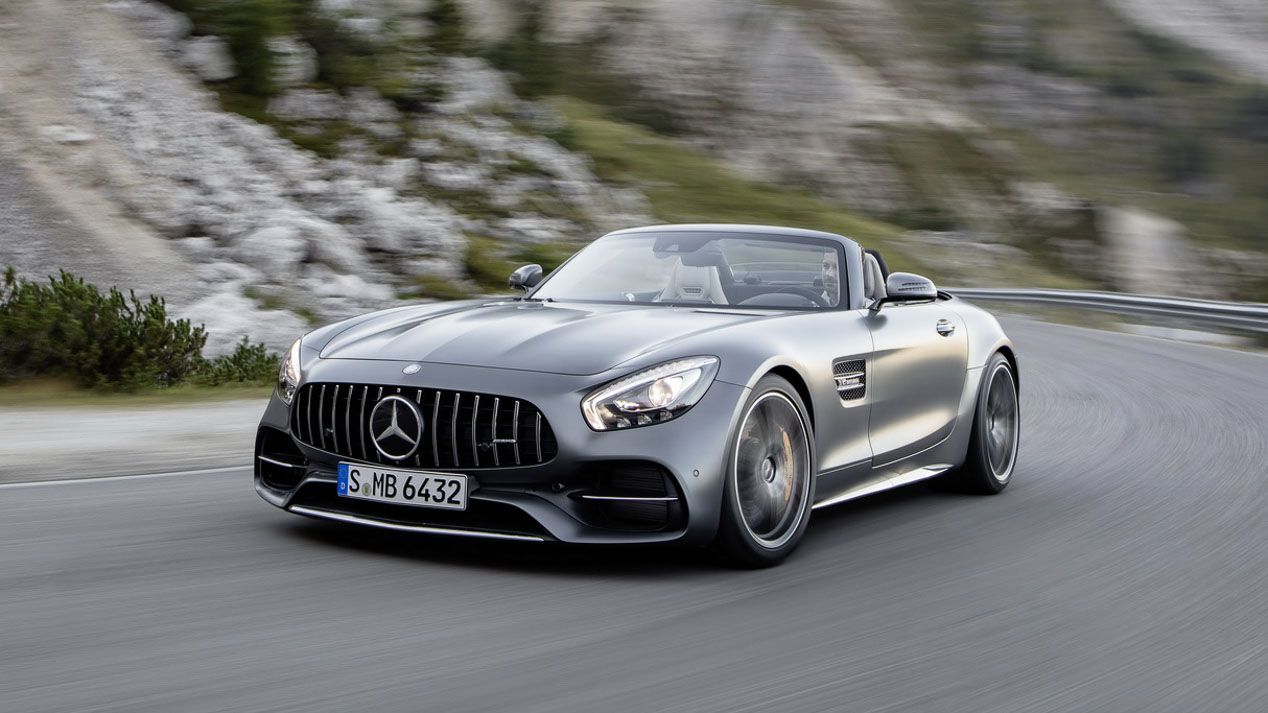 Mercedes AMG GT y GT C Roadster, de striptease en el Salón de París