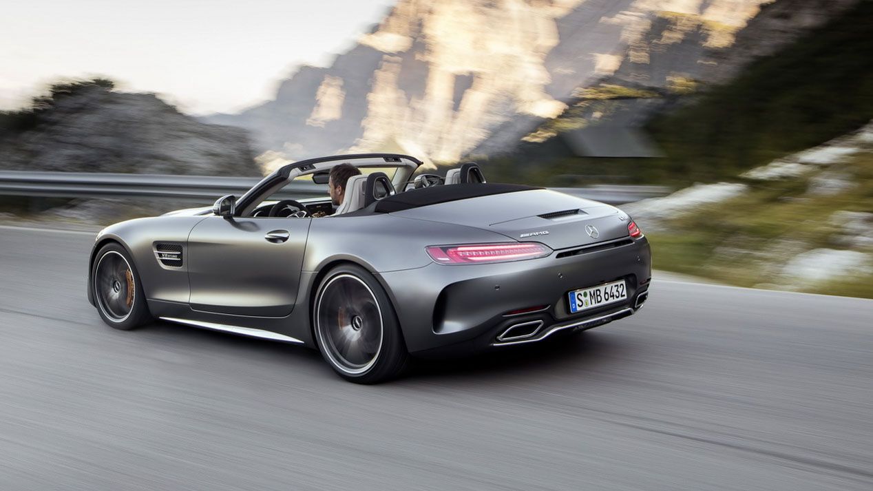 Mercedes AMG GT y GT C Roadster, de striptease en el Salón de París