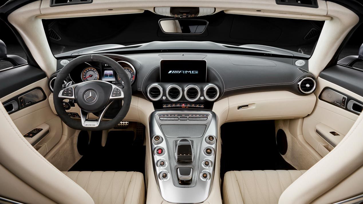 Mercedes AMG GT y GT C Roadster, de striptease en el Salón de París