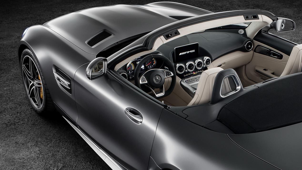 Mercedes AMG GT y GT C Roadster, de striptease en el Salón de París