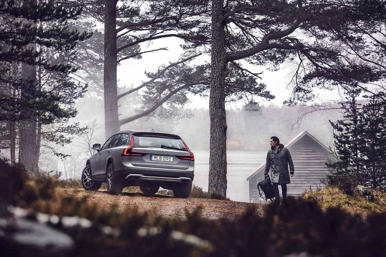 Volvo V90 Cross Country: así es el gran familiar aventurero