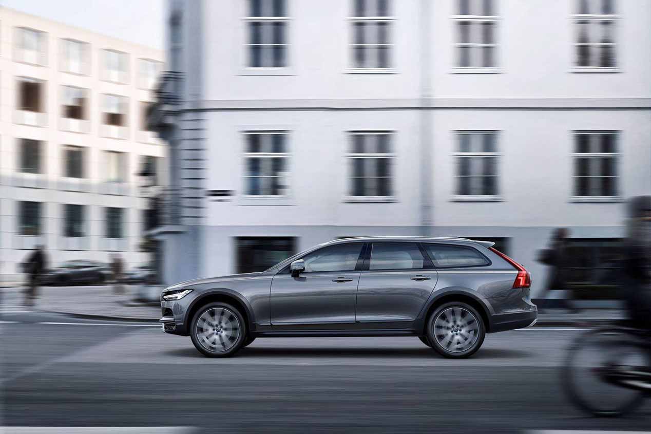 Volvo V90 Cross Country: así es el gran familiar aventurero