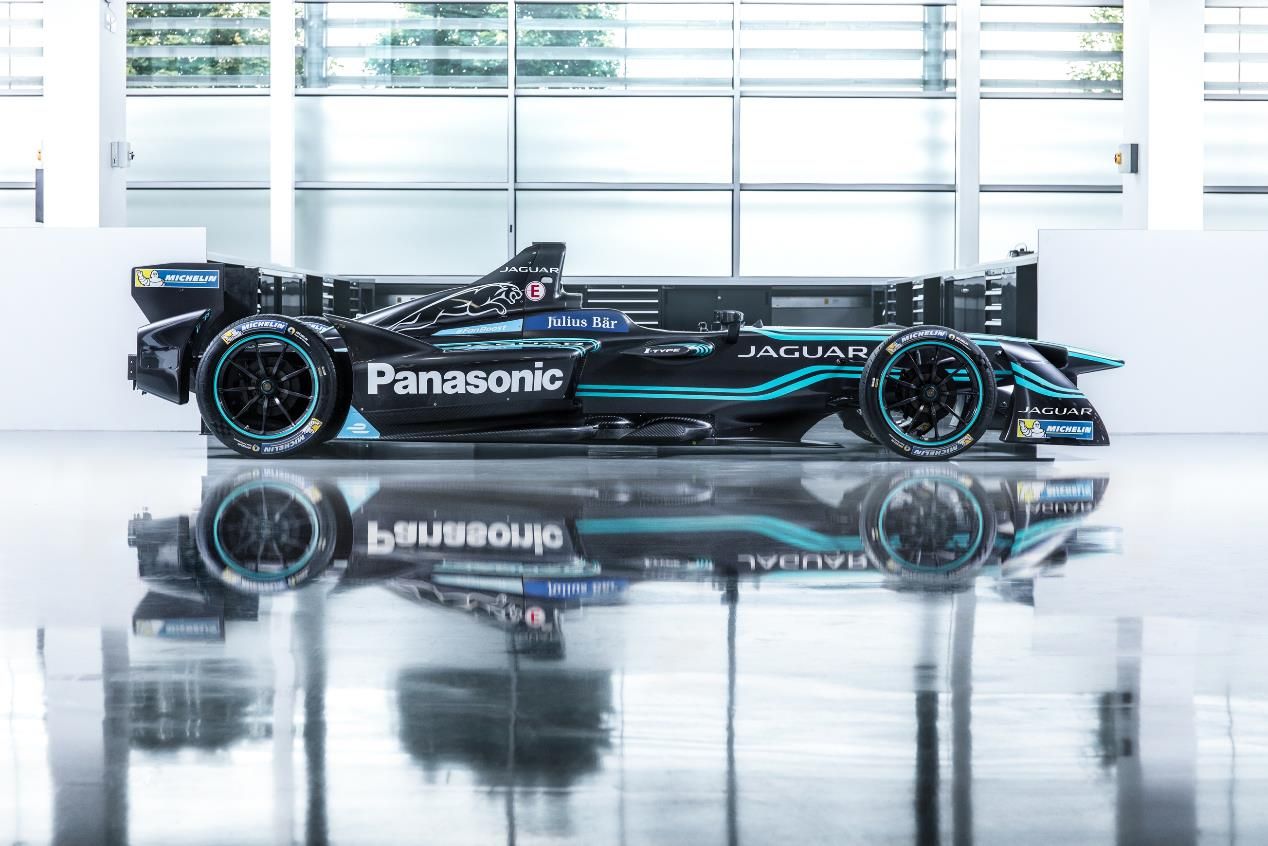 Jaguar regresa al mundo de la competición