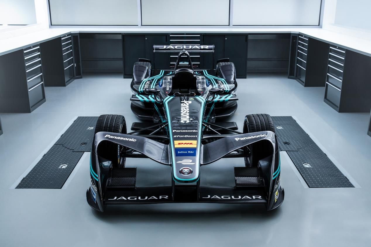 Jaguar regresa al mundo de la competición