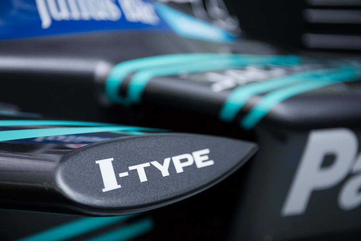 Jaguar regresa al mundo de la competición