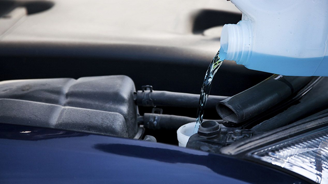 Trucos para lavar, revisar y dejar el coche a punto después de las vacaciones