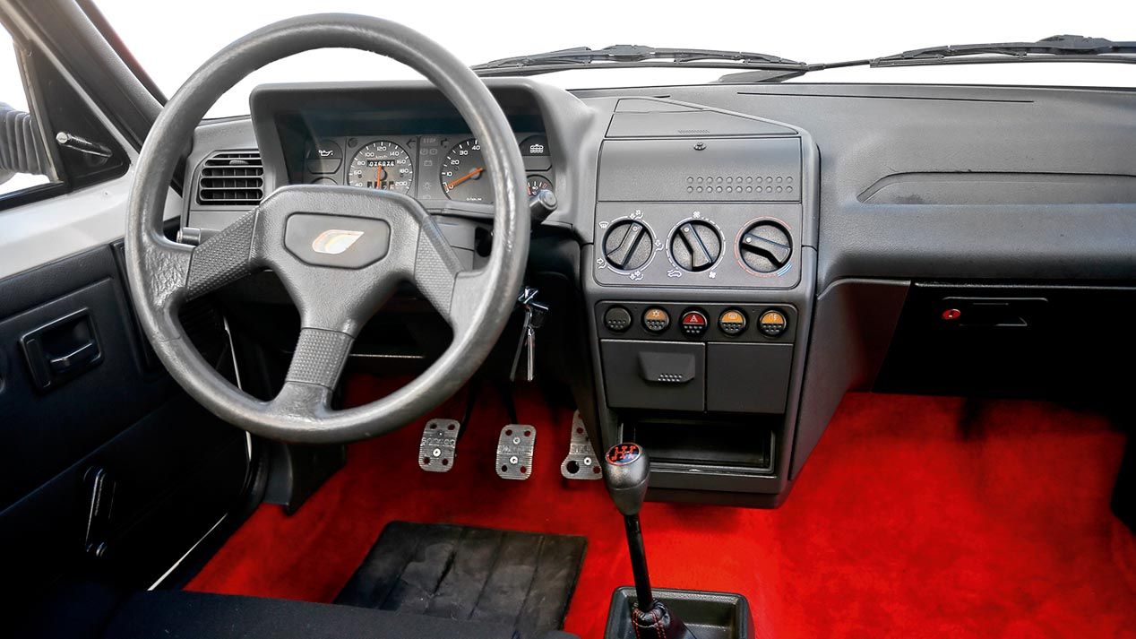 Clásicos de leyenda: Peugeot 205 GTi y Rallye