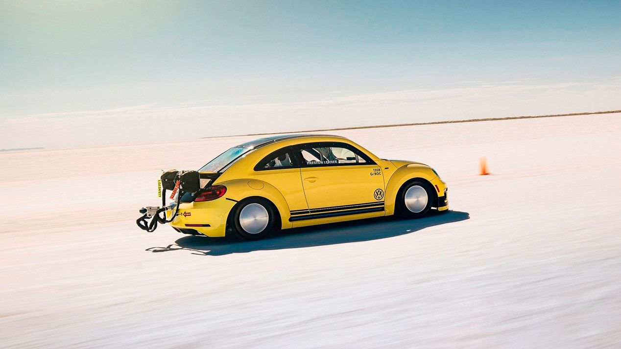 Un Volkswagen Beetle a más de 330 km/h