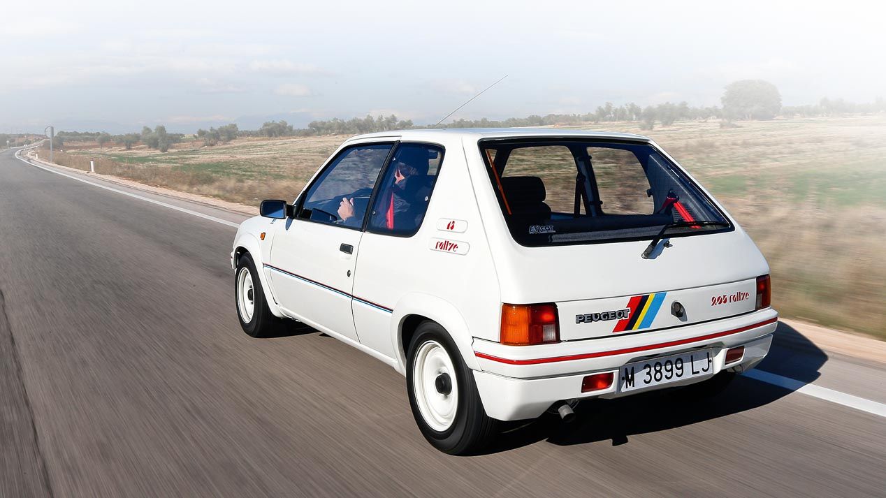 Clásicos de leyenda: Peugeot 205 GTi y Rallye