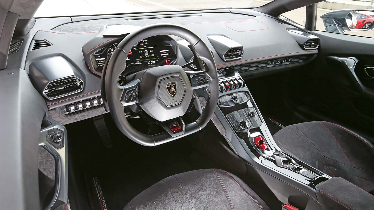 Porsche 911 Turbo S, Lamborghini Huracan V10 y Audi R8 V10 Plus