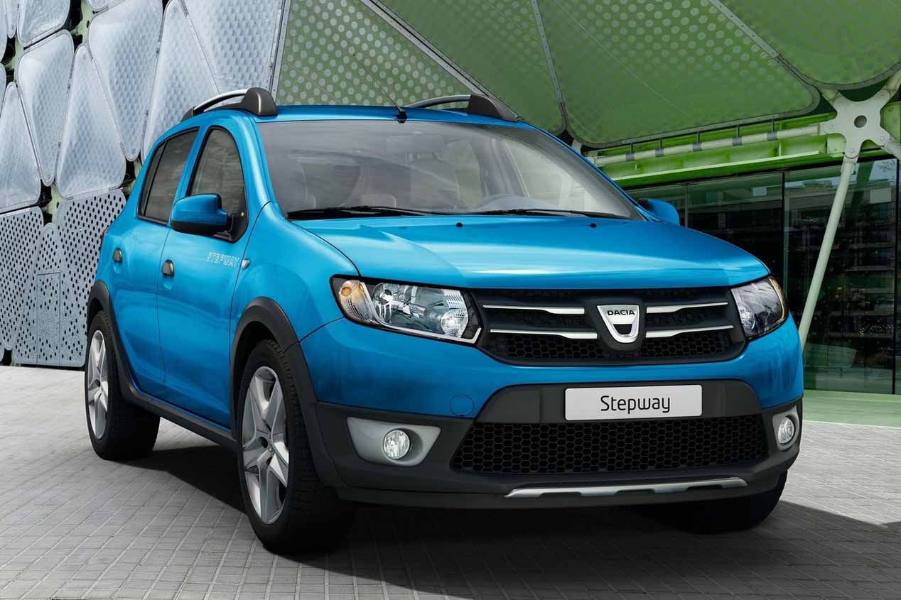 Dacia Sandero y Ford Ka : dos coches baratos frente a frente