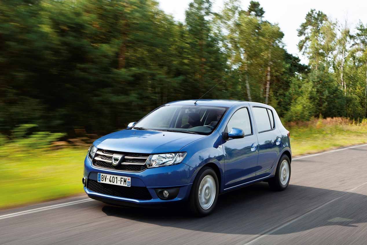 Dacia Sandero y Ford Ka : dos coches baratos frente a frente