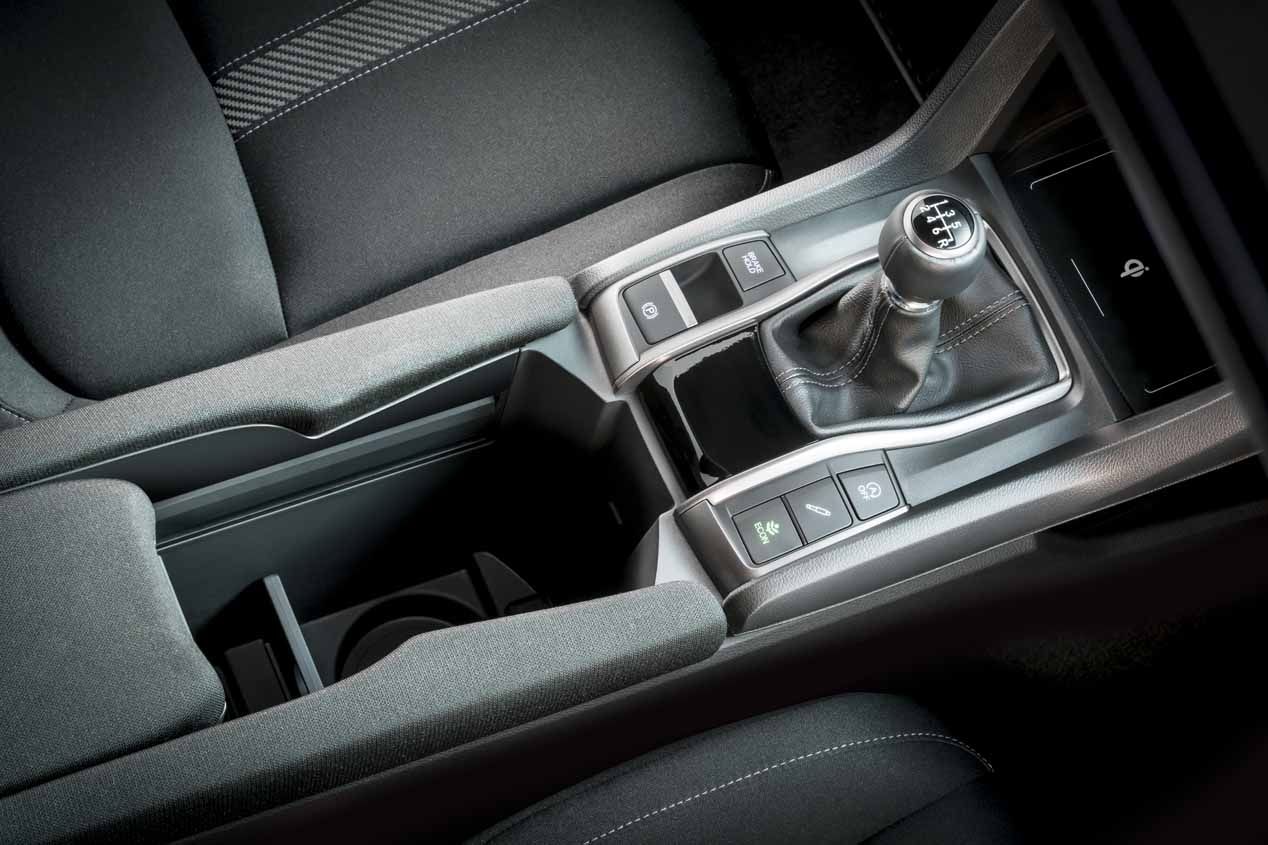 Honda Civic 2017 frente a VW Golf 2017: ¿cuál será mejor?