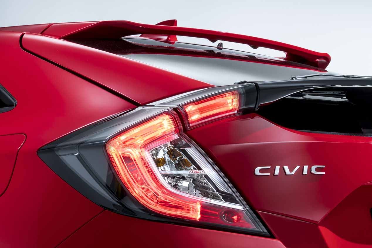 Honda Civic 2017 frente a VW Golf 2017: ¿cuál será mejor?