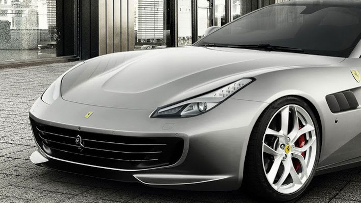 Ferrari GTC4 Lusso T, con Turbo y sin tracción total para París