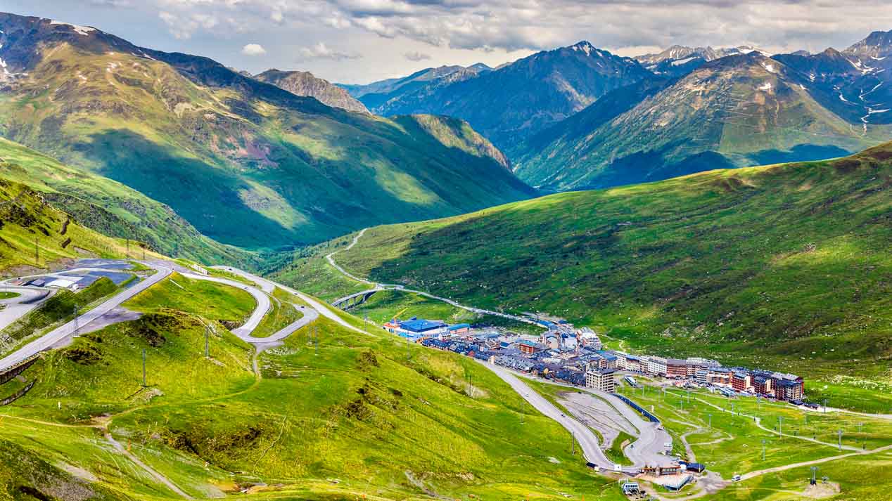 Estas son las rutas que prefieren los españoles para conducir por el extranjero