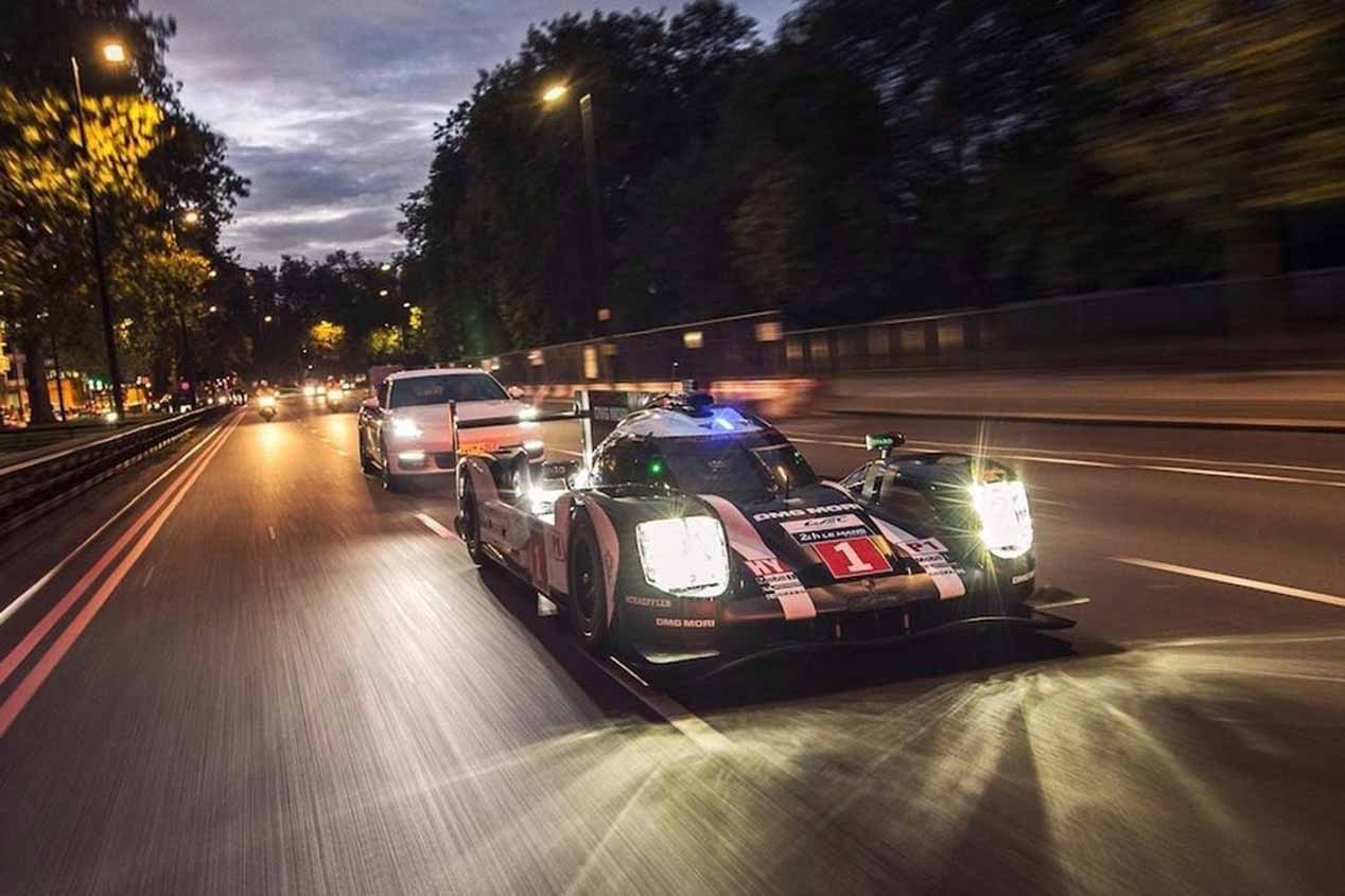 El Porsche Panamera 4 E-Hybrid y el 919 Hybrid por las calles de Londres