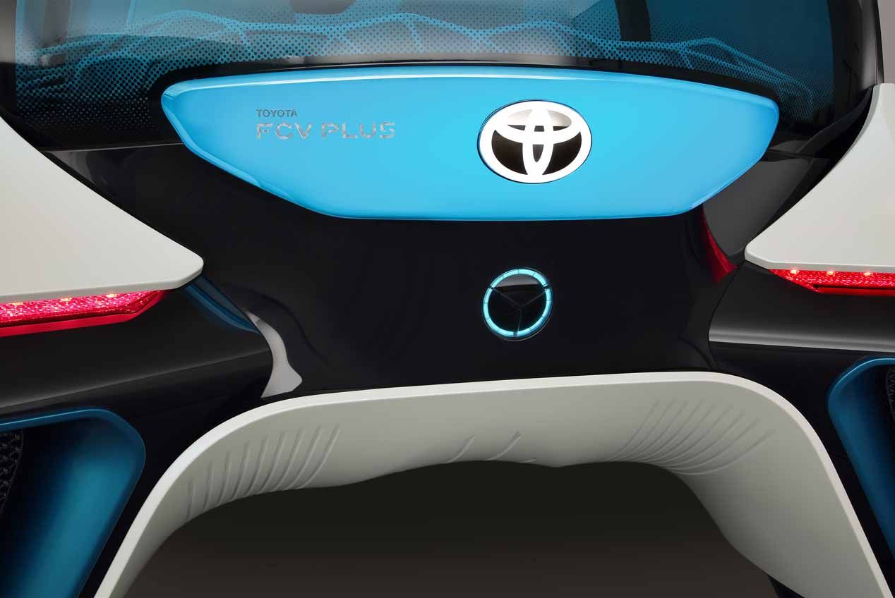 El Toyota FCV Plus, da más que llevarte en coche