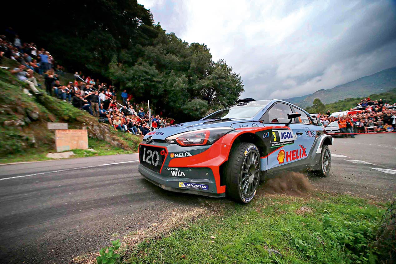 Tour de Córcega: Ogier, más cerca de ser campeón