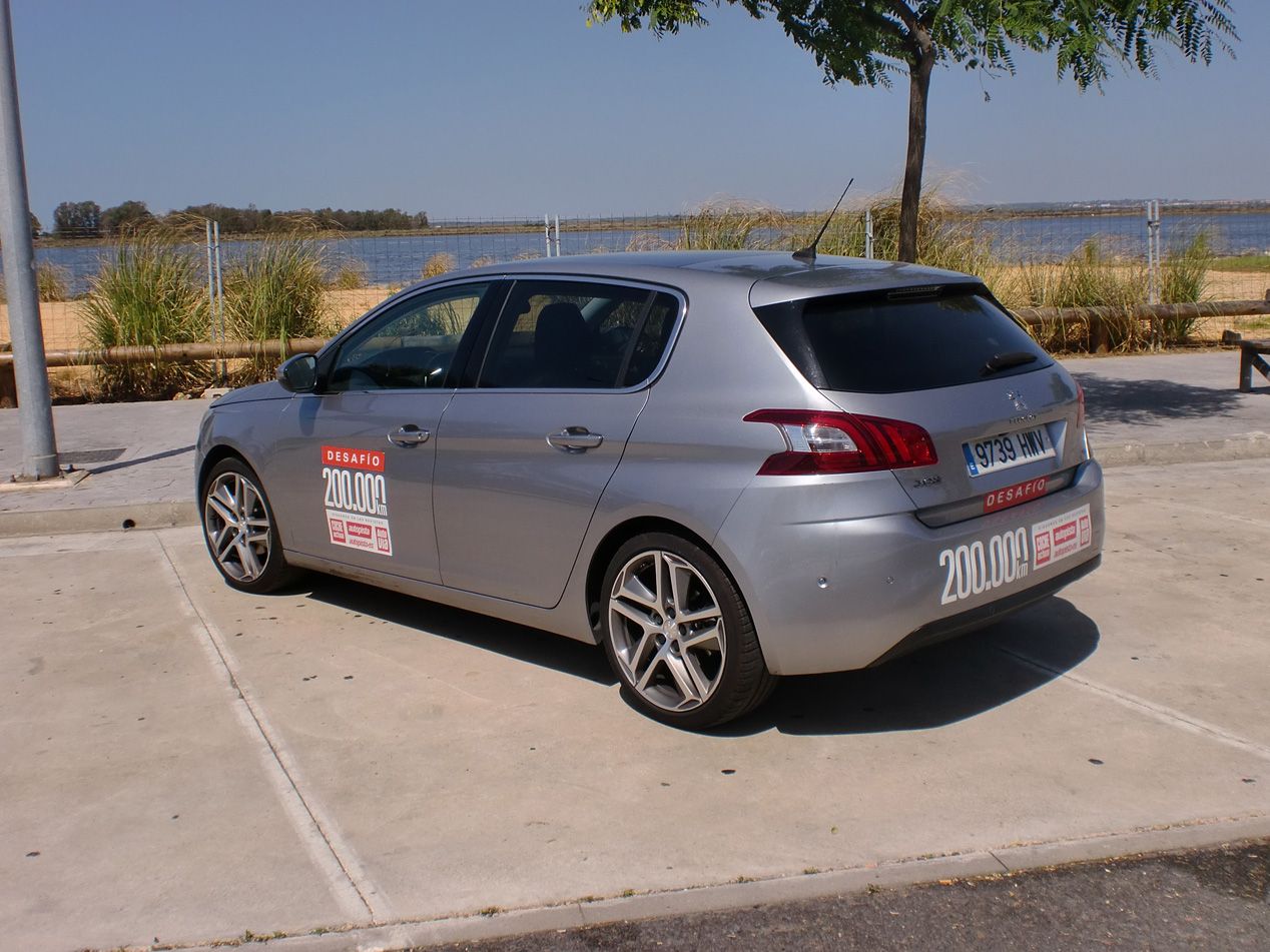 Peugeot 308 1.2 PureTech 130, superados los 150.000 km