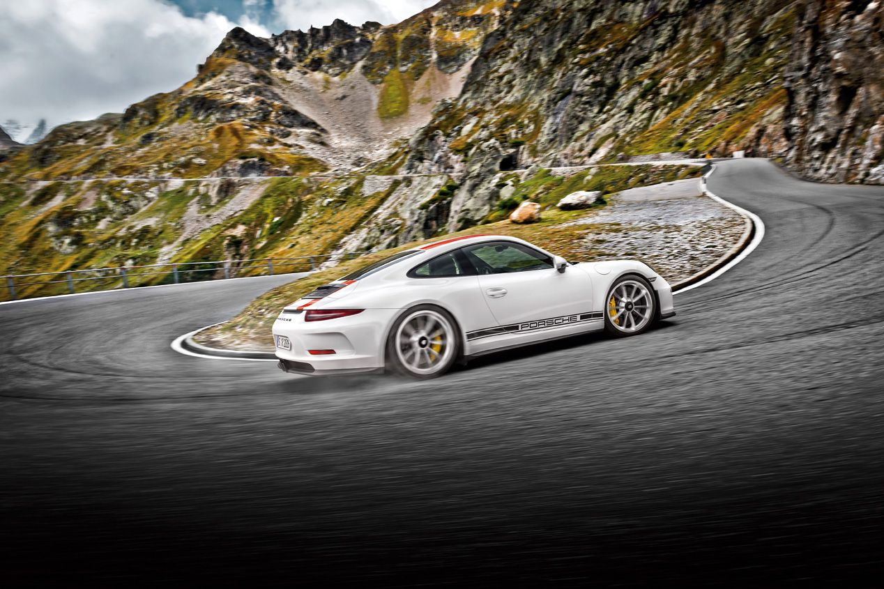 Prueba del Porsche 911 R, toda una bestia