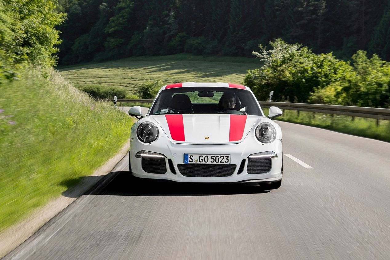 Prueba del Porsche 911 R, toda una bestia