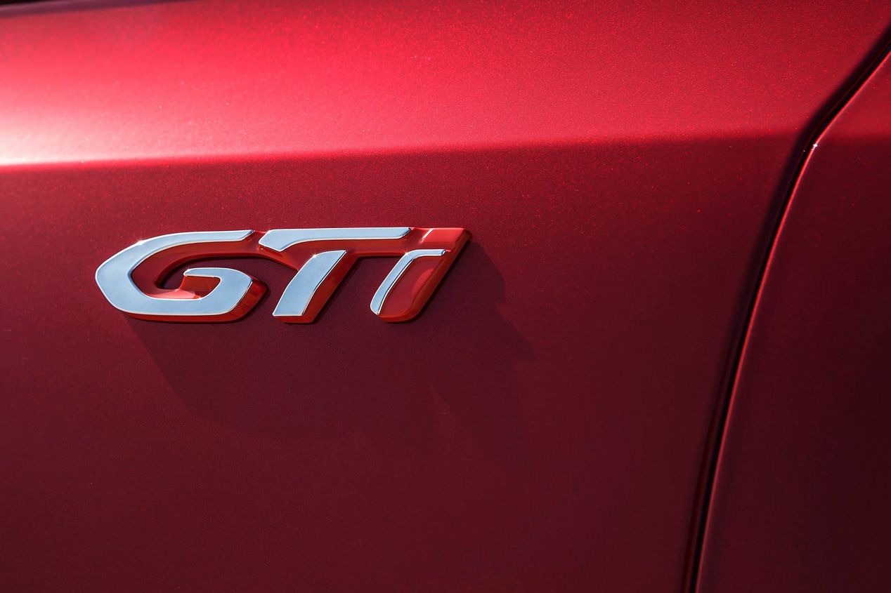 Peugeot 3008 GTI: primeras fotos y datos