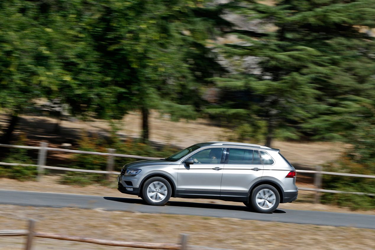 VW Tiguan 2.0 TDI 150 4x2 y Toyota RAV4 150D 4x2