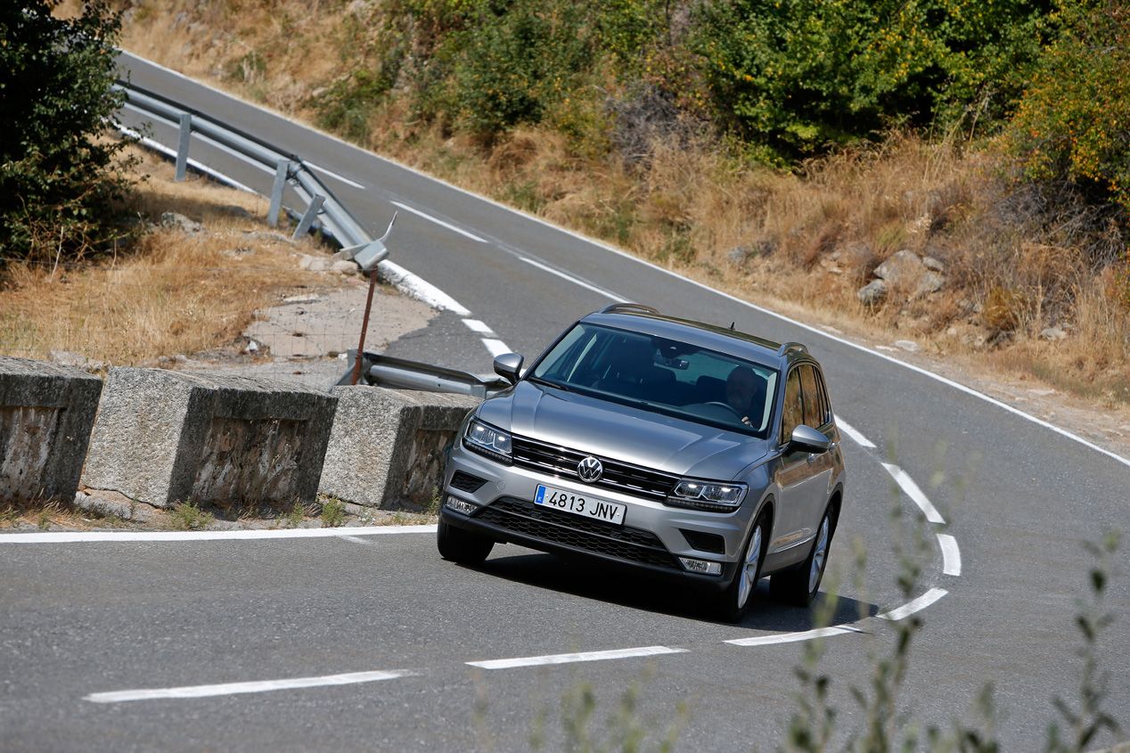 VW Tiguan 2.0 TDI 150 4x2 y Toyota RAV4 150D 4x2