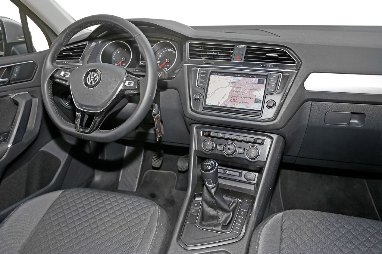 VW Tiguan 2.0 TDI 150 4x2 y Toyota RAV4 150D 4x2