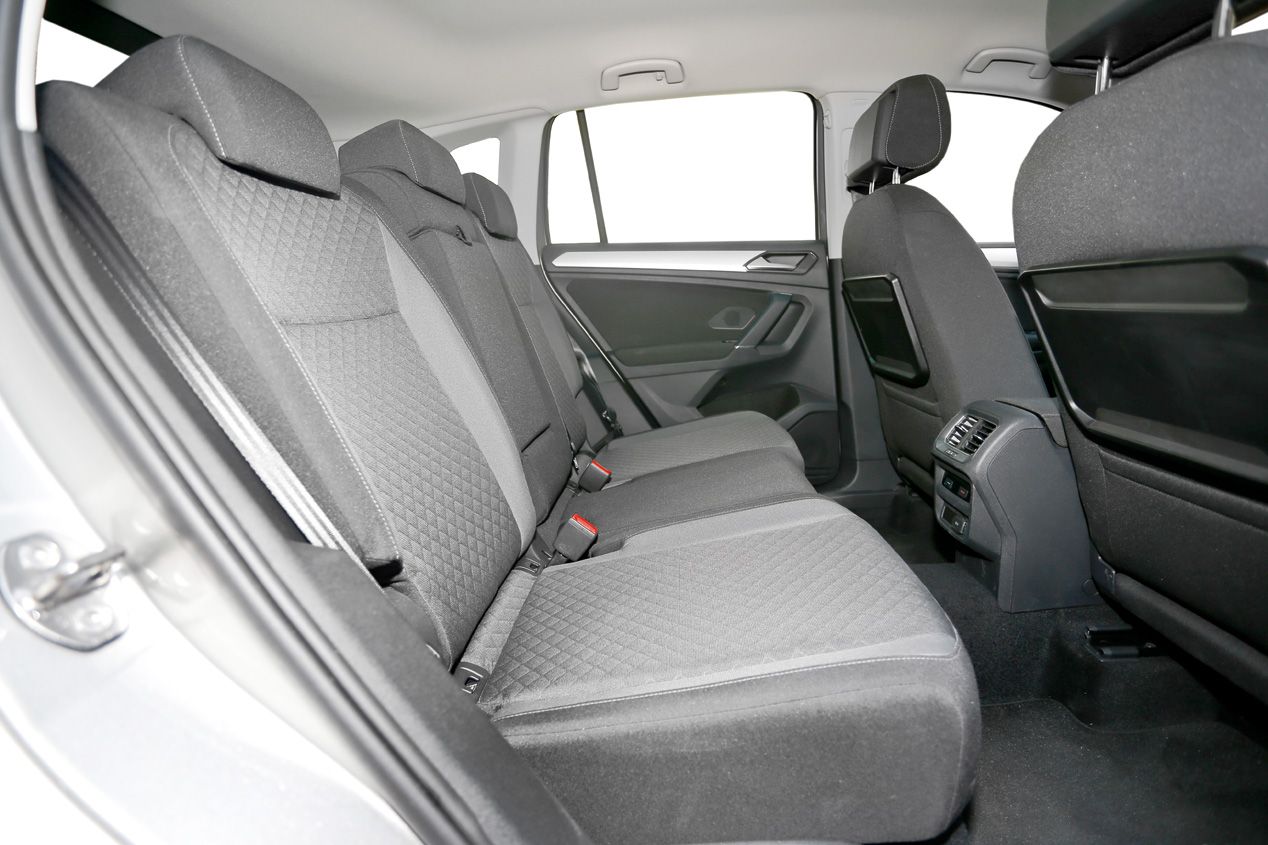 VW Tiguan 2.0 TDI 150 4x2 y Toyota RAV4 150D 4x2