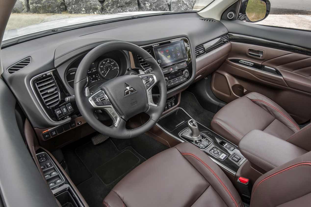 Mitsubishi Outlander PHEV 2017, sus mejores imágenes