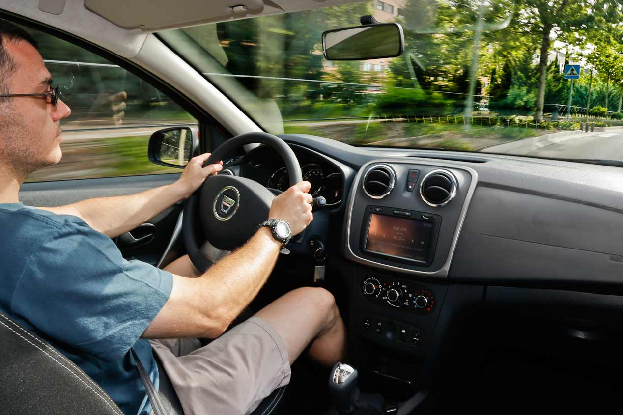 Dacia Sandero Easy-R dCi 90 CV, sus mejores fotos