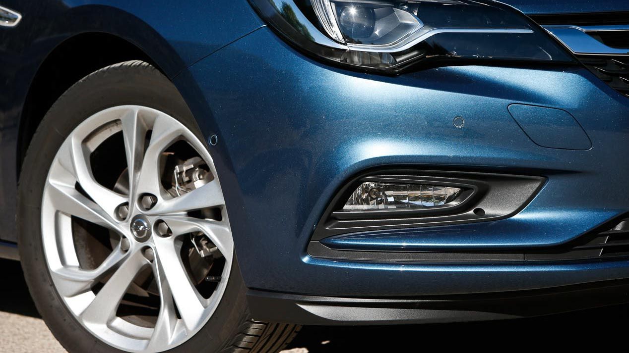 Opel Astra 1.4 Turbo & Seat León 1.4