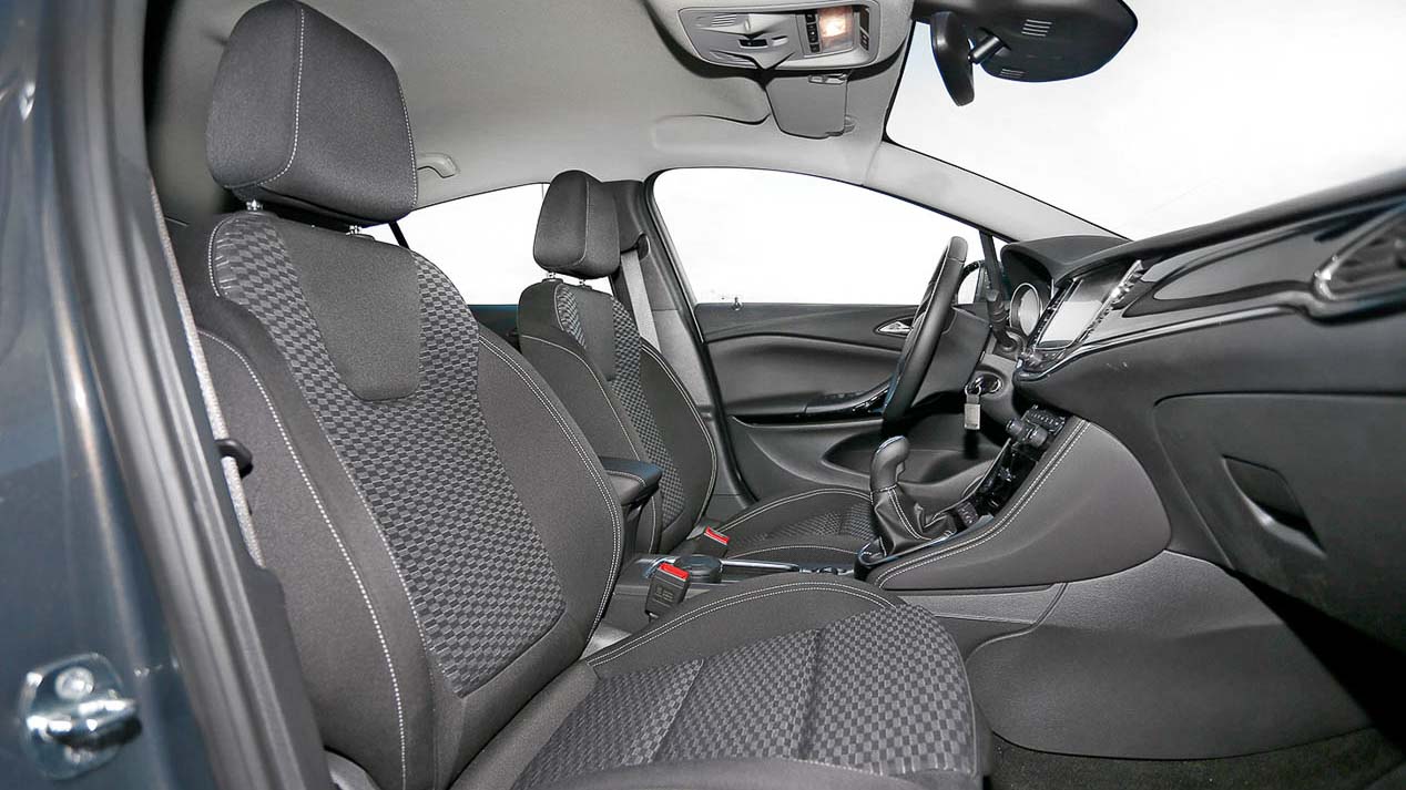 Opel Astra 1.4 Turbo & Seat León 1.4