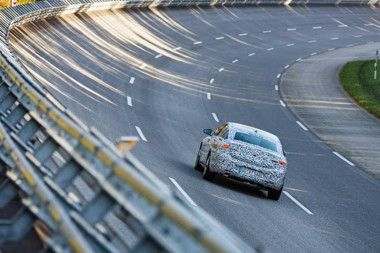 Opel Insignia Grand Sport 2017, primeras fotos