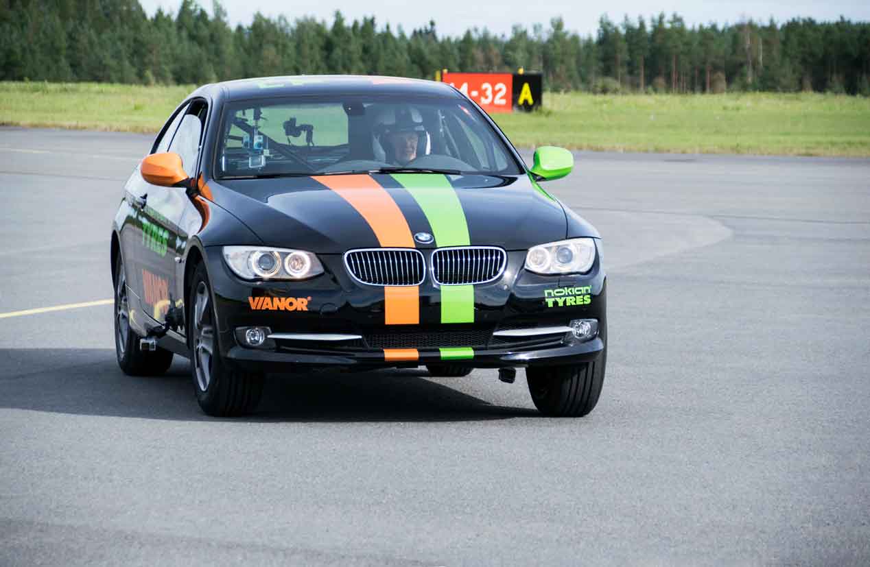 Récord Guinness: a 189 km/h sobre dos ruedas
