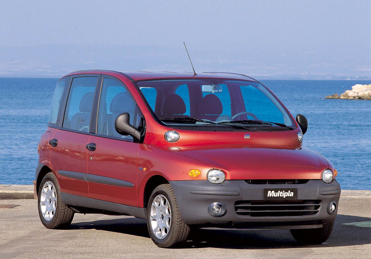 Especial Halloween: coches tan feos que dan miedo