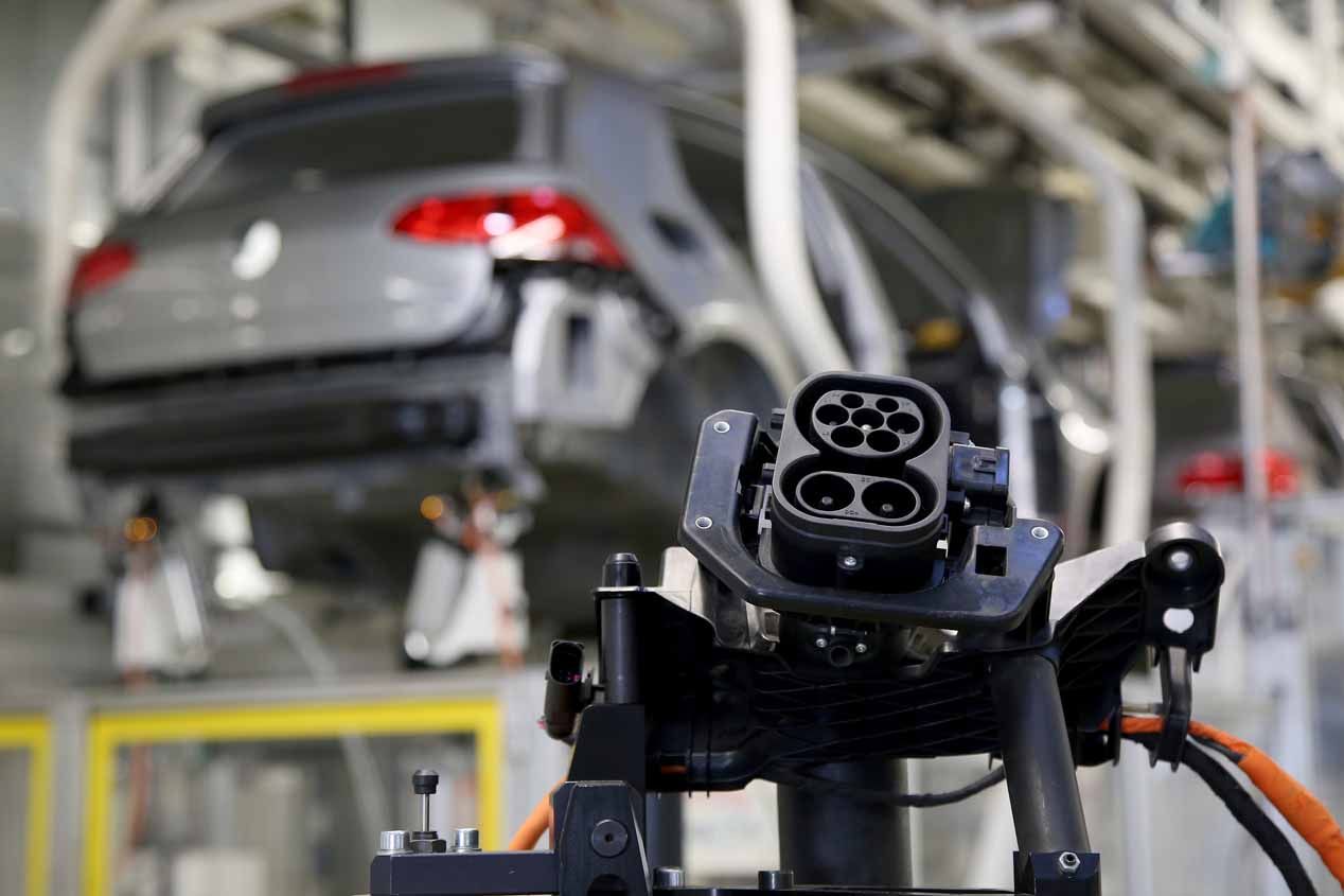 Volkswagen forzada legalmente a promover la electrificación en EE.UU.