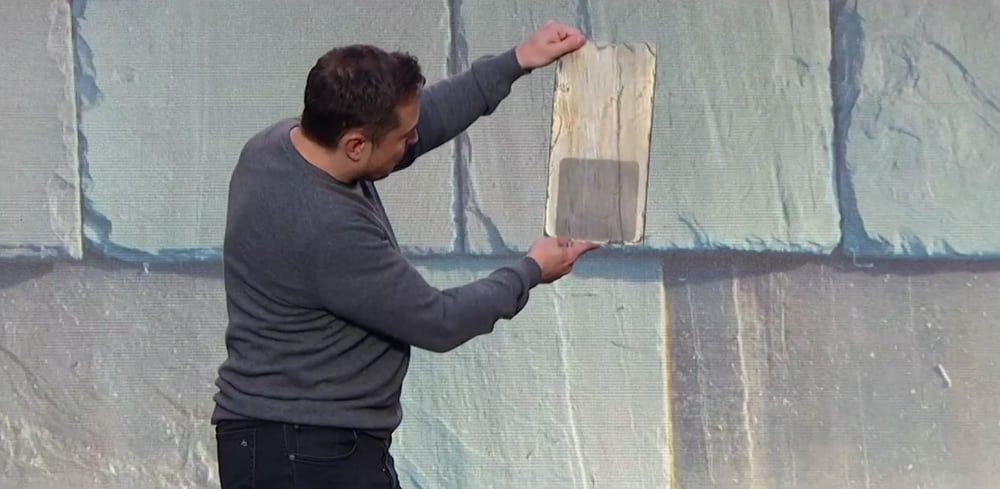 Paneles solares 'invisibles', la última invención de Tesla