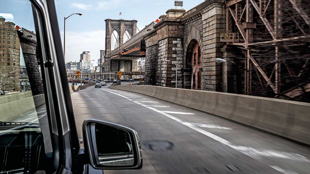 Un Mercedes AMG G65 cruza las calles de Nueva York