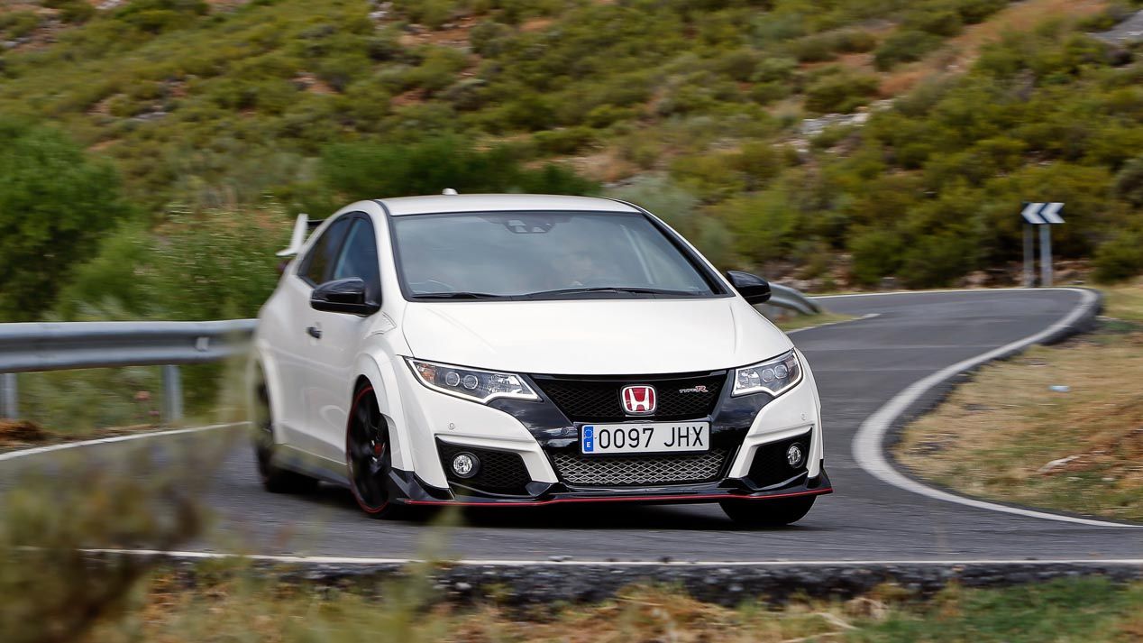 Honda Civic Type R, Ford Focus RS y Seat León Cupra, ¿cuál es el mejor deportivo?